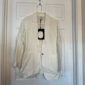NWT Tuckernuck Ivory Blazer